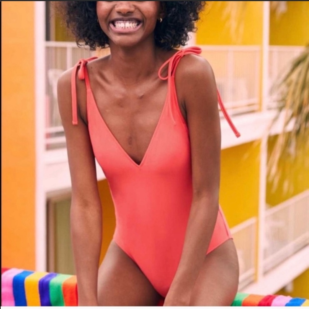 Aerie Full Coverage one piece swimsuit size woman’s extra large